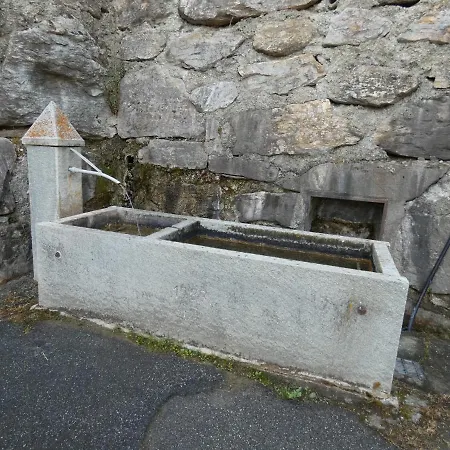 Con Vista Pazzesca Sul Gran Paradiso * 圣尼古拉斯